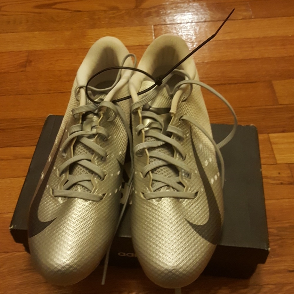 Mens nike cleats